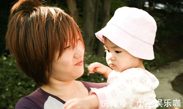 误区|“常抱着”和“多躺着”两种带娃方式,哪种更好?长大后区别明显