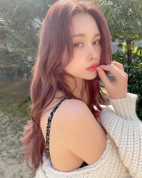 【2021发色推荐】最受日本女生欢迎的浪漫系发色“＃瑛粉棕”