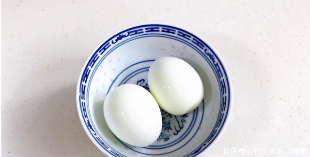 阿胶|入秋后,女人要多吃此汤,成本6块钱,每月坚持喝,比阿胶养人