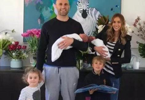 后天|“最美妈妈”火了,3岁女儿因妈妈太美不愿出门,见到爸爸我笑了