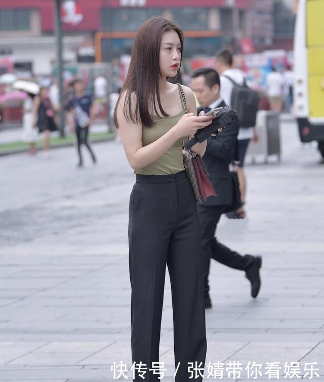 休闲|夏季穿着不需太讲究,这样穿着简单清凉又显气质,值得借鉴