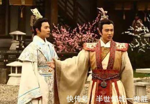 曹丕$曹丕见两头牛打架,命曹植即兴作诗,不许带牛字,促成一千古奇诗!