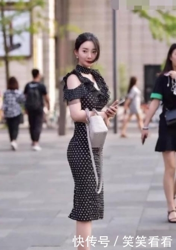 优雅|街拍:打造好身材穿包臀裙就够了,不仅优雅还特别有女人味!