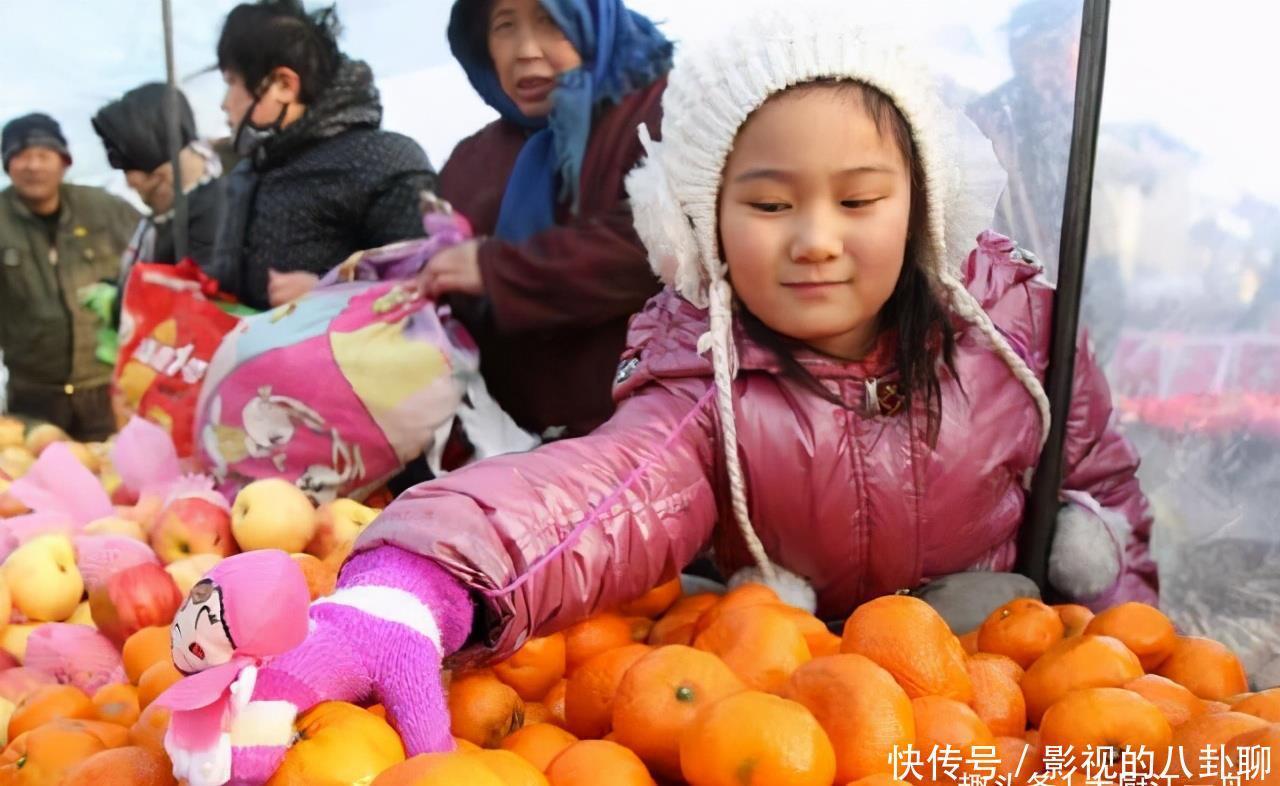 四五斤|买橘子时,一定要挑“母”的,牢记这3点,挑的橘子又甜又好吃