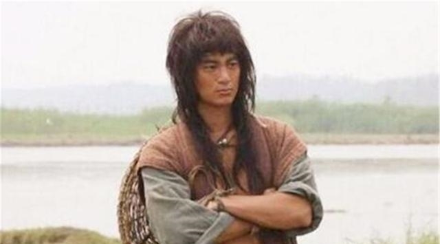 他是梁山唯一看透结局的人,称病离开宋江,最后在海外建国称王