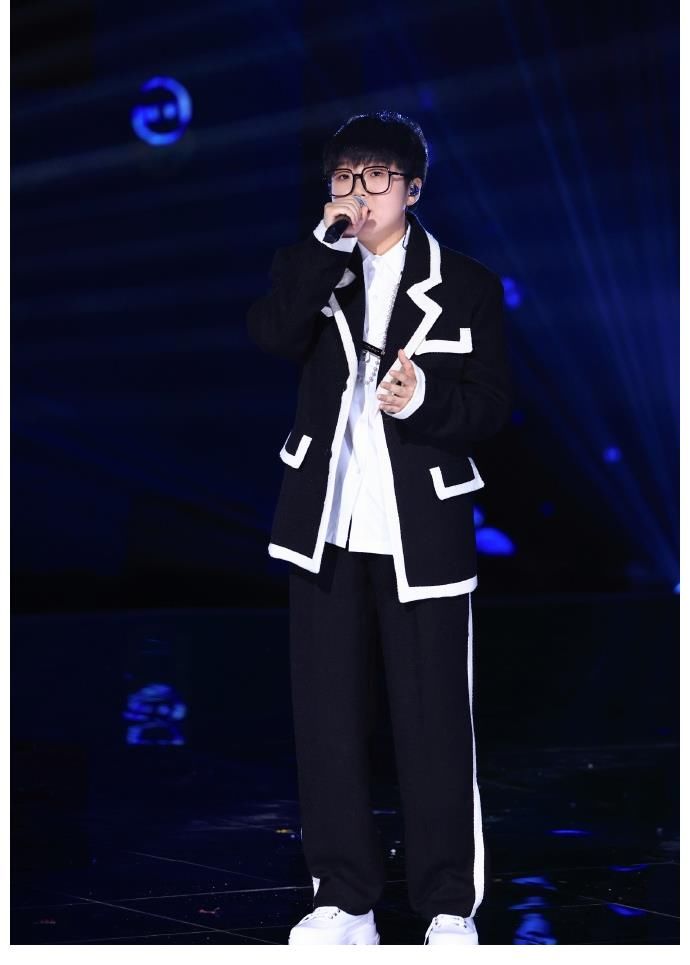 李榮浩|王靖雯輸給伍珂玥，她差在了哪里？