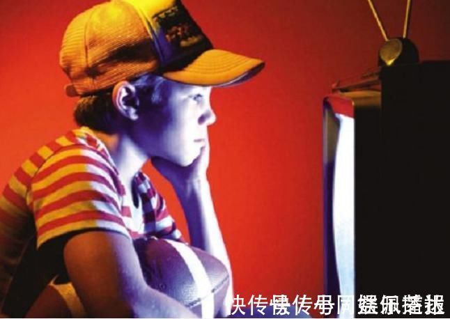 文爱|3岁前看电视的孩子,7岁时大脑变化明显,你娃几岁开始看电视的