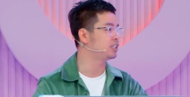 为何baby只在跑男“口红粘牙”，其他节目却不会化妆师说出原因