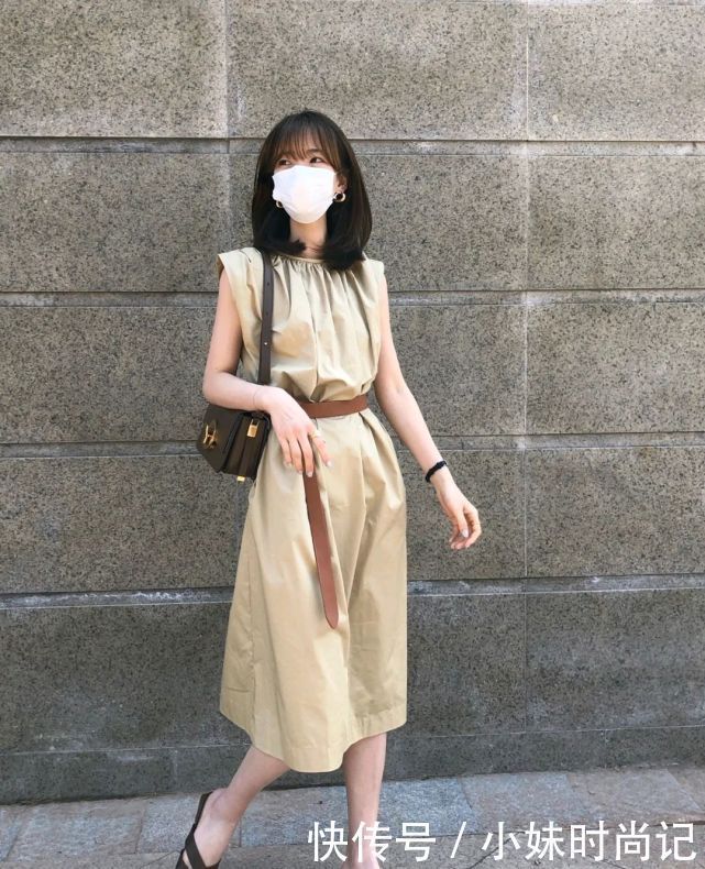 时尚博主|35岁后的女子穿什么才好看?优雅浪漫的穿搭就很精致,魅力四射