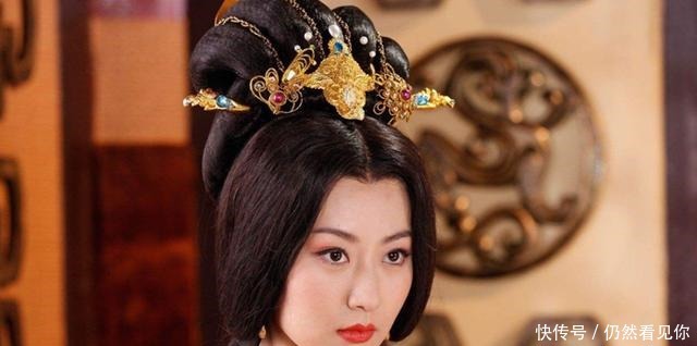 败亡|87版红楼梦里的一个小细节,直接揭秘元春之死和贾家败亡的结局!