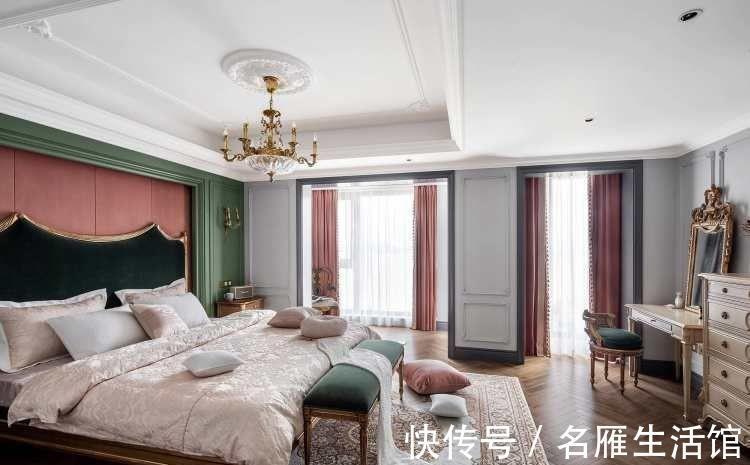 色彩|祖母绿、脏粉色，色彩丰富的法式风格，要的就是与众不同的感觉