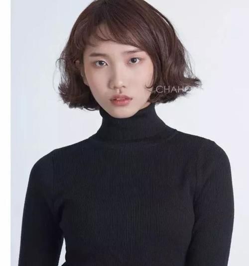 女生|纠结长发or短发?圆脸、方脸女生这样选发型才最美!