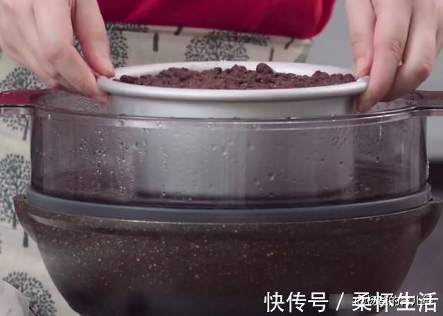 红豆松糕|分享一款孩子爱吃的红豆松糕，香甜味美，松软营养，好吃又解馋