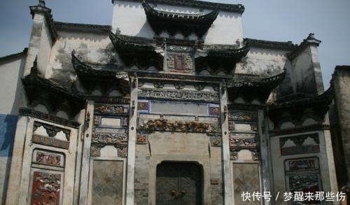 下联|古代青楼有这样一上联:“天天新人鸳鸯被”,下联有意思