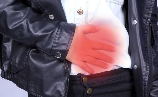 导致|每天总是不停放屁,气味还很臭,说明哪里出了问题别不当回事