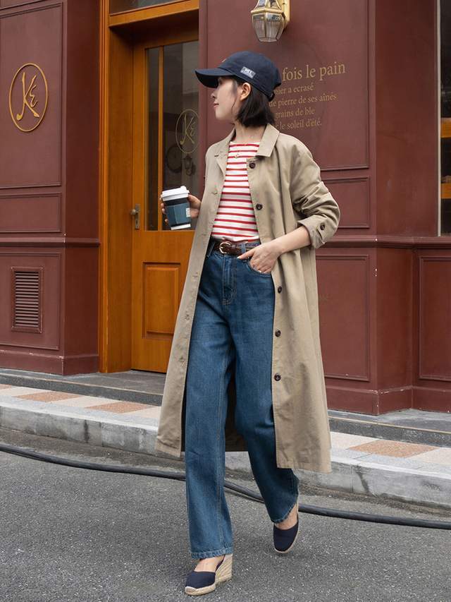 烟管裤|秋天怎么显高?风衣搭配直筒裤子,没想到效果这么好,又飒又美