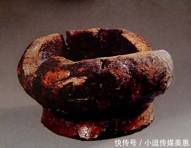 河姆渡朱漆木碗|跨湖桥出土一件文物,打破了河姆渡器木碗是国内“漆祖”的错误