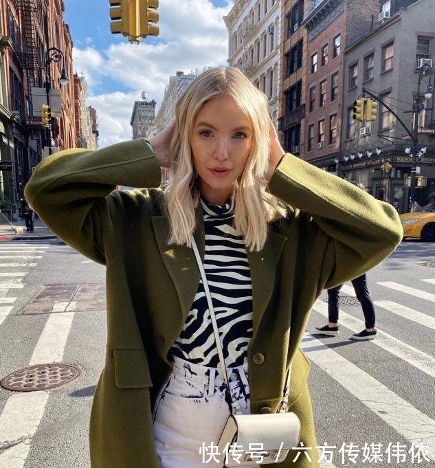 减龄|不管大衣还是羽绒服,女人少买黑色,这3种颜色更高级,洋气减龄