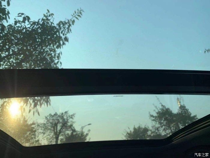 国产车|享受放荡不羁的赛力斯SF5，黑赛所向披靡！