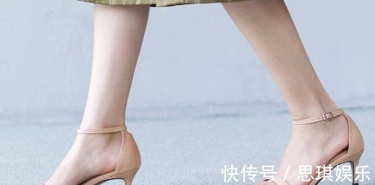 优雅 经典的一字系带设计,衬托纤细柔美的脚踝,展现优雅大方的气质