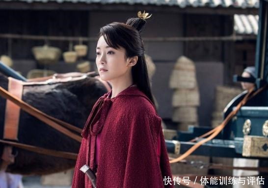 她替夫战场杀敌,归来时却见他怀抱小奶娃,身后还站着孕美人