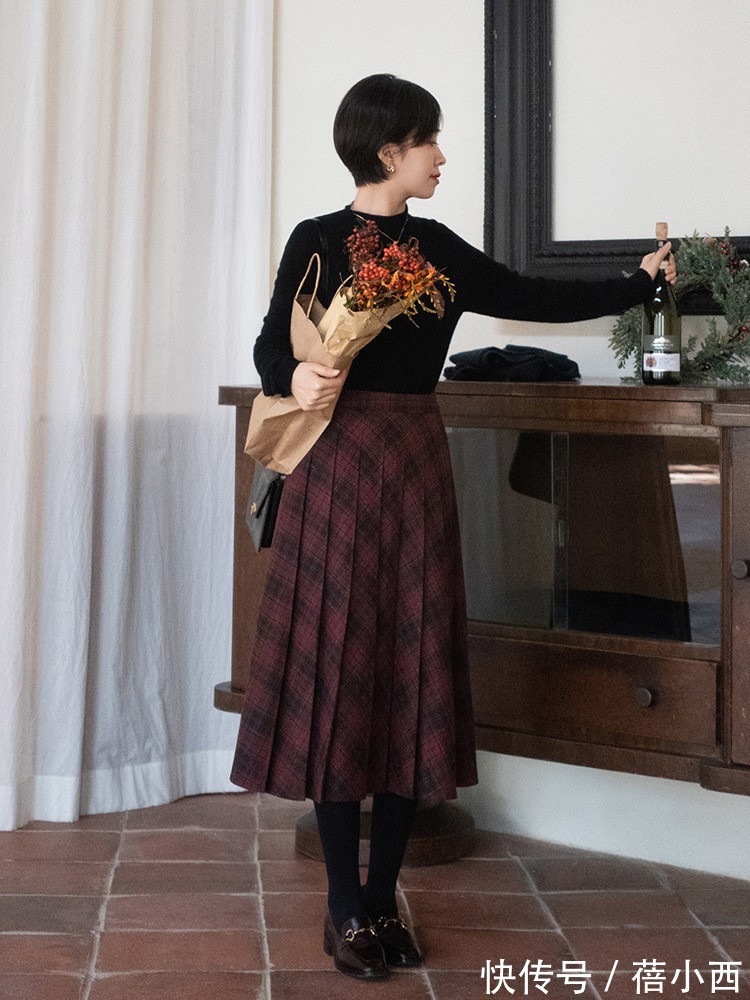 针织衫|2022还穿什么牛仔裤?气质女人赶紧备上半身长裙,优雅时髦显气质