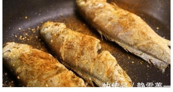 煎鱼|煎鱼粘锅还掉皮?别再撒盐和拍粉,只需记住2点,鱼肉嫩滑还不黏