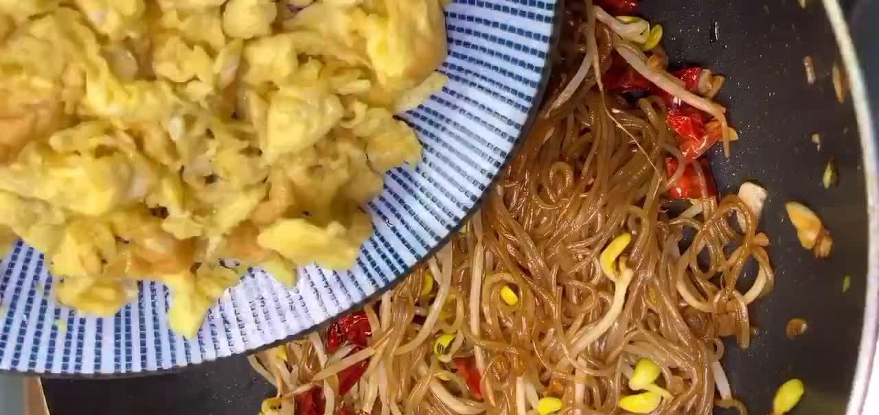 家常炒粉的做法，柔软鲜香经济实惠，既能当饭又能当菜