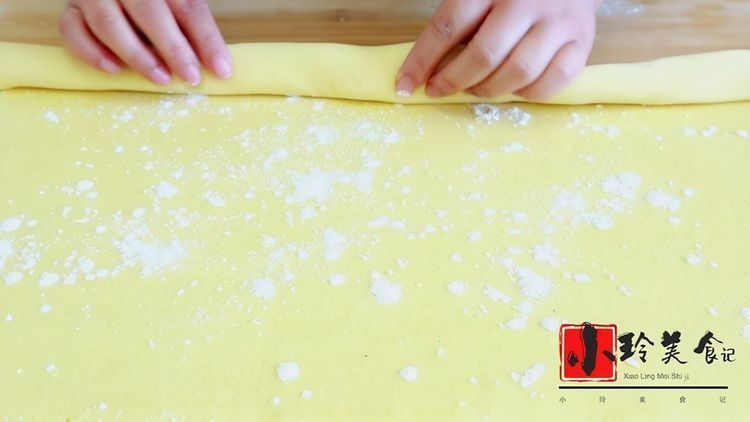 玉米面最好吃的做法,一层比一层香,连吃3天都没吃够,营养解馋