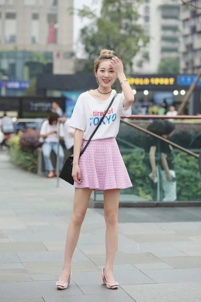 貌婉心娴|貌婉心娴的小姐姐,一身学院风的穿搭,尽显清纯女神魅力!