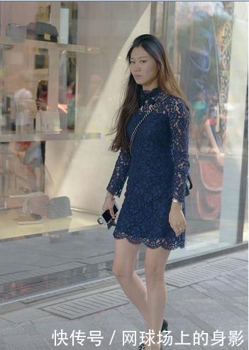 25岁以上的时尚女孩更喜欢穿高跟鞋衬托身材，提升气质