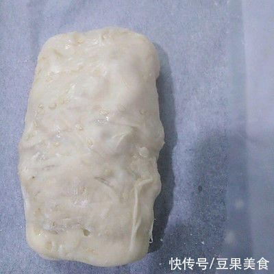 适合全家的自制简单芝士牛肉饼,老人小孩都爱吃