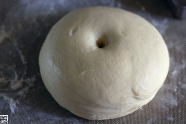 省时省事、超松软的酸奶面包，解锁家庭版做法