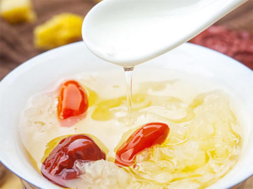 女人40岁后，多吃5种天然“雌激素”，补血排毒，淡斑抗皱防衰老