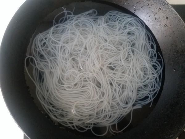 植物|失眠多半是缺褪黑素，它是植物安眠药，白天吃一点，晚上睡得香