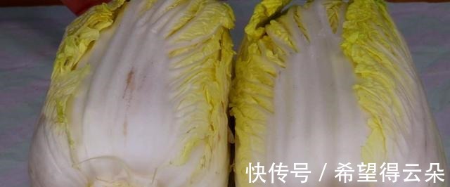 水分|白菜别放在冰箱保存,老菜农教我一个妙招,白菜新鲜水分多!