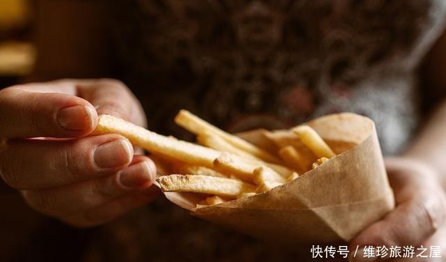 脑黄金|胎儿“畸形”跟孕妇食物有关，这几类食物，孕妇嘴再馋也要少吃