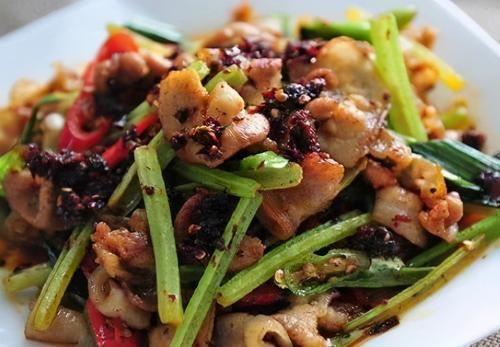 美食|女性到40岁，学会吃三种美食，袪皱润肤，抗衰老，清理体内毒素