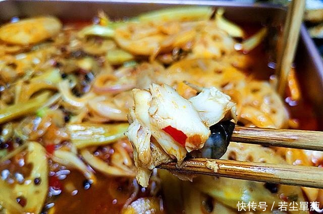 大厨教你在家做烤鱼，做法简单，一看就会，端上桌全家都爱吃