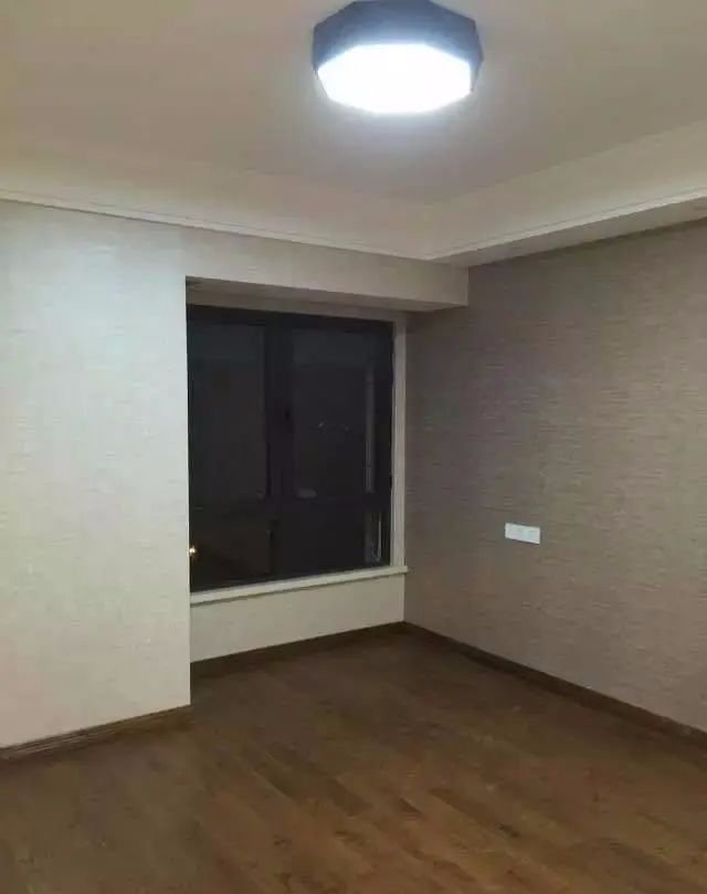 收纳|晒一下刚打扫完的新家,家具还没买,玄关看着很满意