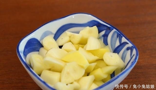 开胃|鸡翅煲:做法简单易学,鲜嫩入味,开胃下饭,比可乐鸡翅还要好吃