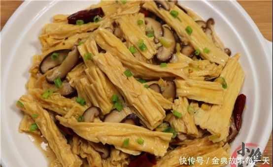 香菇腐竹|泡腐竹时，别放到水里直接泡，学会饭店的方法，泡发快、不夹生