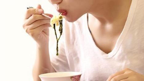 蜂蜜|大便拉不出,总是便秘怎么办?几个小妙招,可助你“一泻千里”