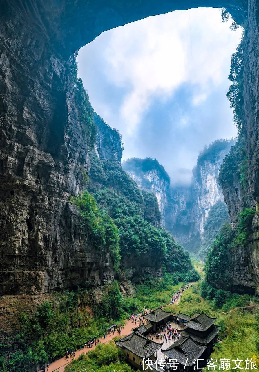 油菜花|静谧纯净、绚丽斑斓，25个七月不该错过的旅行地