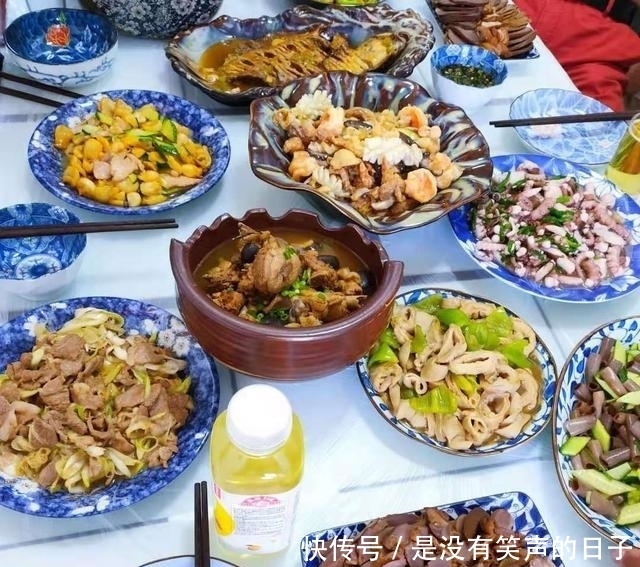 生日|8桌南北方不同城市生日宴,在朋友圈沸腾了,网友:看饿了求蹭饭