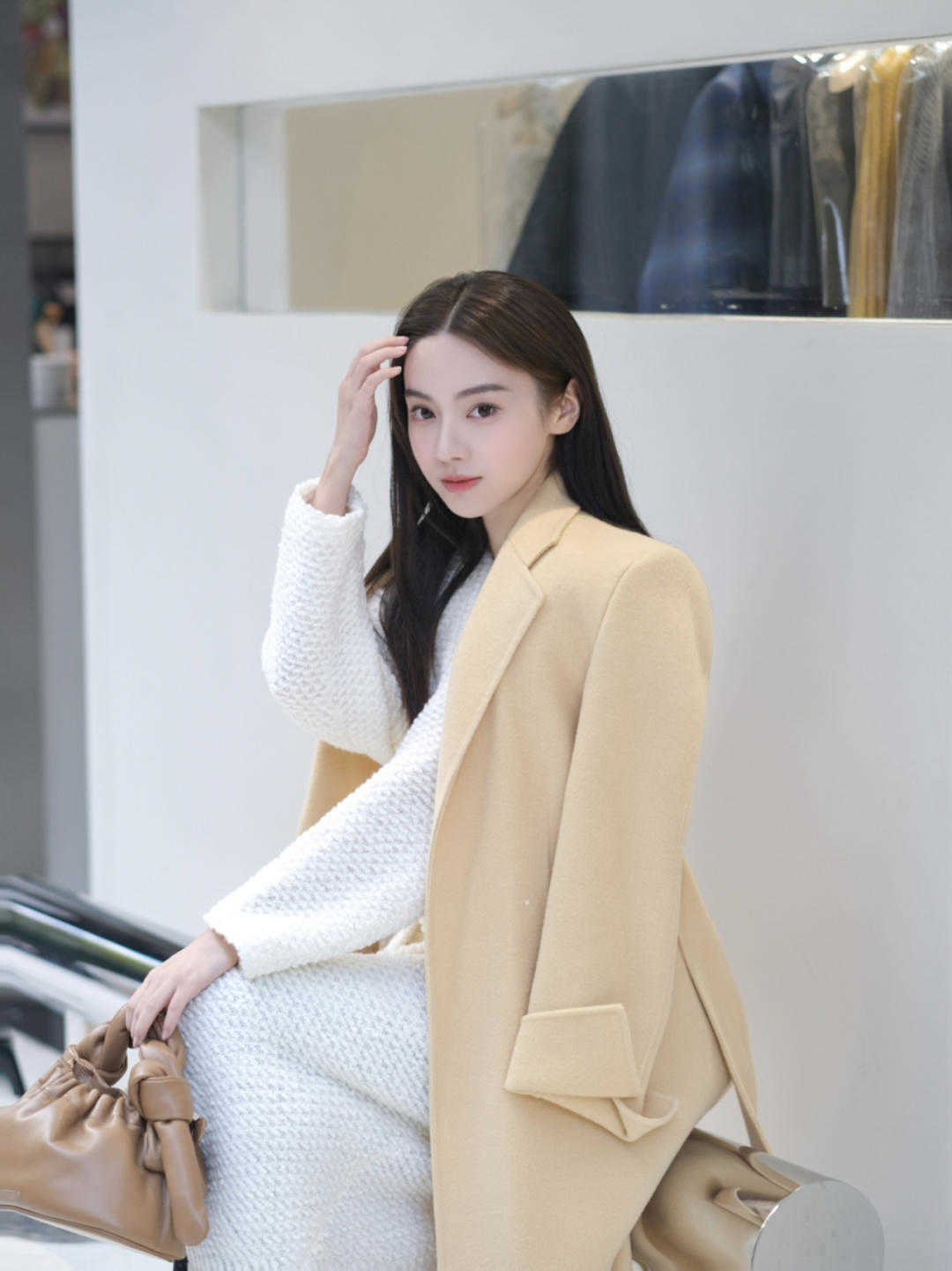 翻领|比较气质的大衣,带给比较独特的小姐姐
