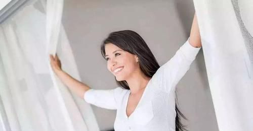  眼睛|肝功能好的人，晨起后一般有4个表现，占2个以上，恭喜肝还不错