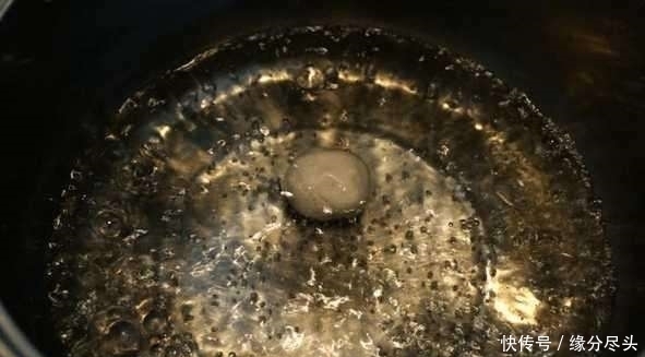 芋头|教你做这款饺子: 不用面粉不用擀皮! 滑溜溜! 一口一个!