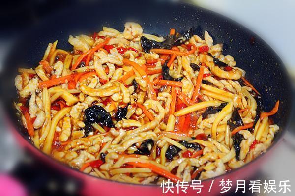 鱼香肉丝好吃是有窍门的,做好此几步,你也能成大厨
