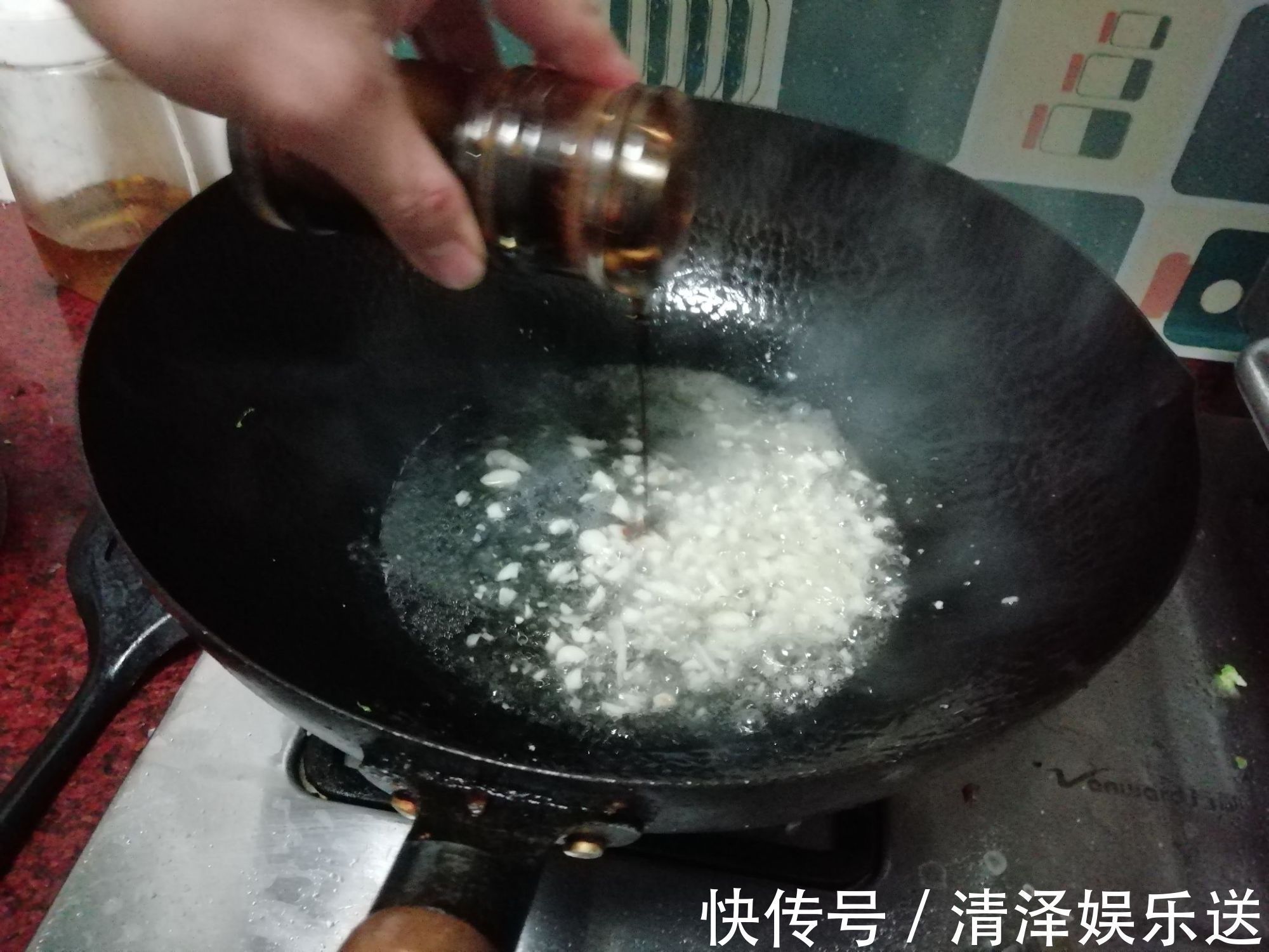 西兰花|大厨教你做“浇汁西兰花”,原汁原味,清脆爽口,做法超简单